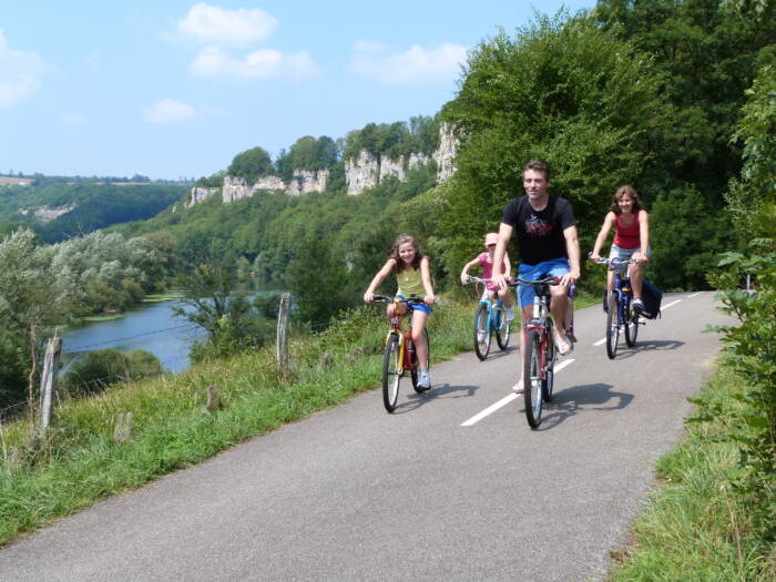 Eurovelo6 et passerelle Aout 2015 Credit Chantal Meyer 55