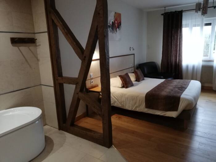 Auberge des Moulins Chambre double confort 2 Office de Tourisme de Baume les Dames Lisa Rousseau 9