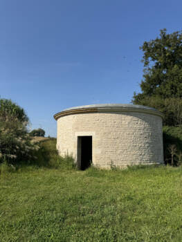 Le lavoir à impluvium - La Tour de Scay