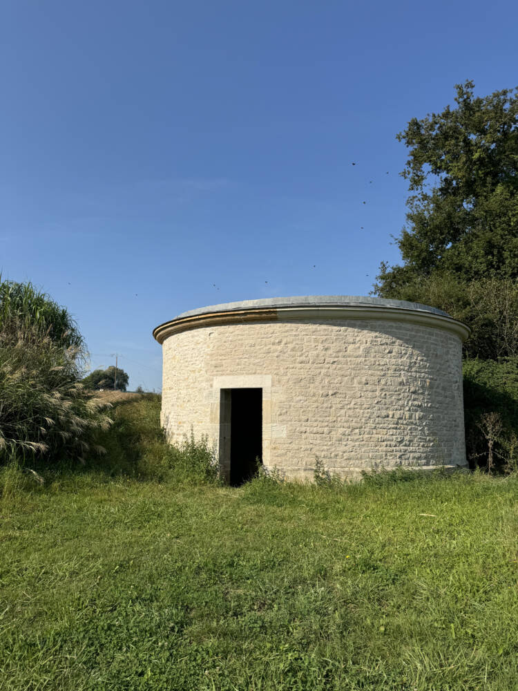 Le lavoir à impluvium - La Tour de Scay